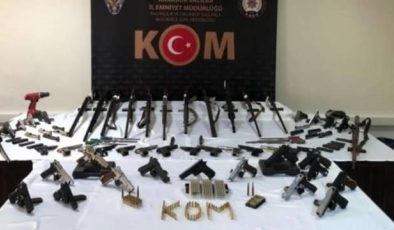 6 ilde silah kaçakçılarına operasyon: 15 gözaltı