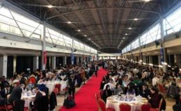 Başkan Aktaş Bursa’da üniversiteli gençlerle buluştu