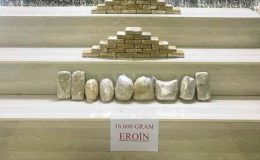 Bitlis’te durdurulan bir araçta 16 kilo 600 gram eroin bulundu