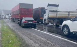Diyarbakır’da LPG yüklü tanker devrildi