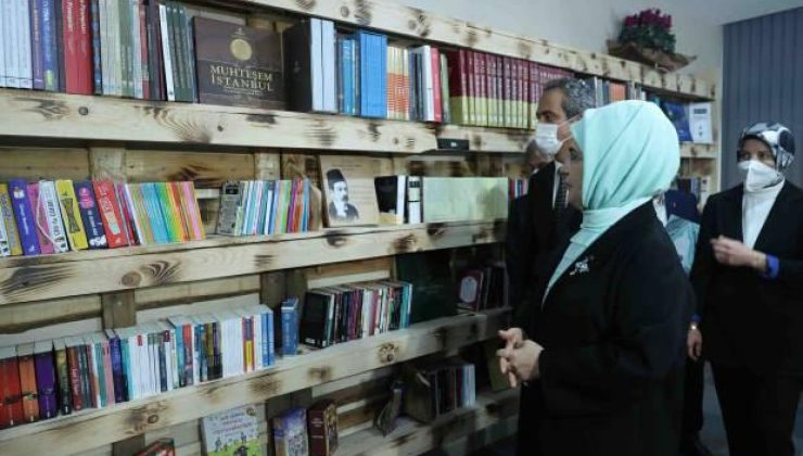 Emine Erdoğan Bağcılar’da kütüphane açılışı yaptı