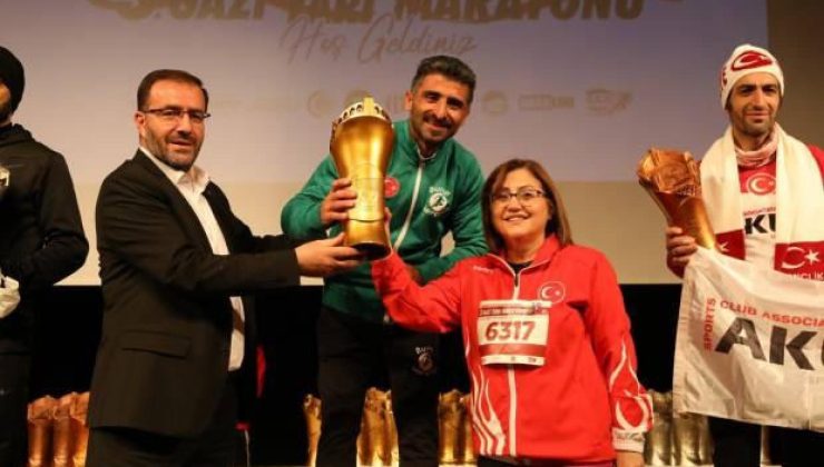Gazi Yarı Maratonu’nun ödülleri sahiplerini buldu