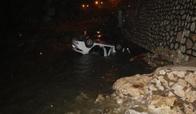 Mersin’de otomobil denize uçtu: 1 yaralı