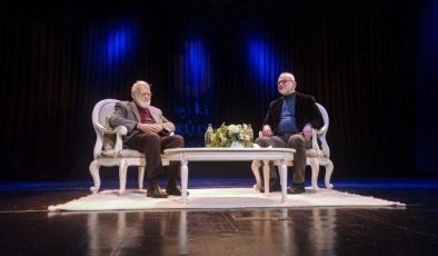 Prof. Dr. Ökten ve Prof. Dr. Sayar’dan gençlere ‘sosyal medya’ uyarısı