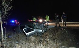 Şanlıurfa’da otomobil ile kamyonet çarpıştı: 12 yaralı