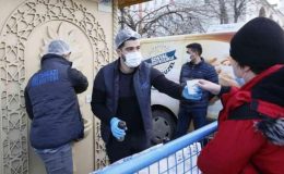 Sultangazi’de kar soğuğunda sıcak ikram