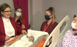 Aile ve Sosyal Hizmetler Bakanı Yanık Ankara’da yeni yılın ilk bebeğini ziyaret etti