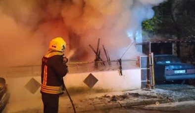 Apartmanda korkutan yangın: 15 kişi kurtarıldı
