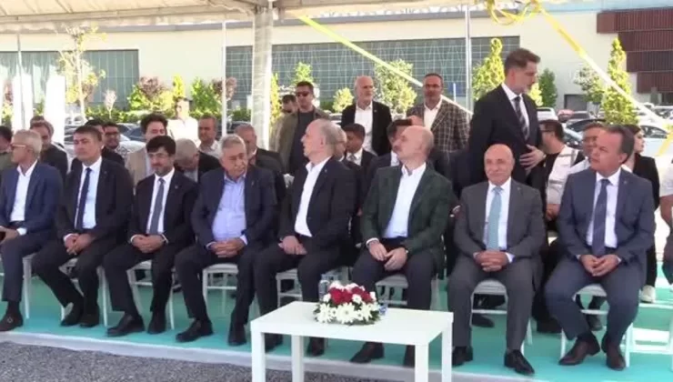 Bakan Karaismailoğlu, Ankara-Yerköy-Kayseri Hızlı Tren Hattı Temel Atma Töreni’ne katıldı