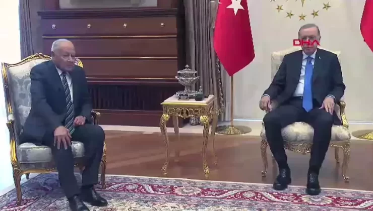 ANKARA Cumhurbaşkanı Erdoğan, Arap Birliği Genel Sekreteri Ahmed Ebu Gayt’ı Cumhurbaşkanlığı Külliyesinde kabul etti