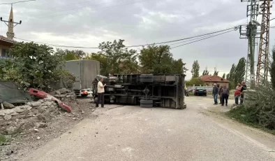 Ankara’da Freni Boşalan Kamyonun Kazası