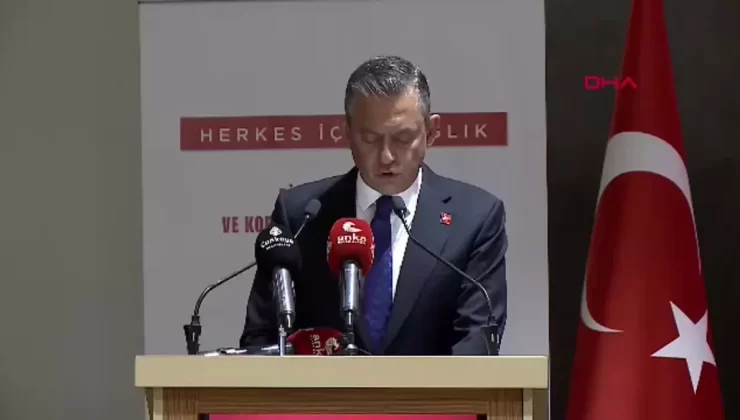 CHP Genel Başkanı Özel, Sağlık Çalıştayı’nda Konuştu