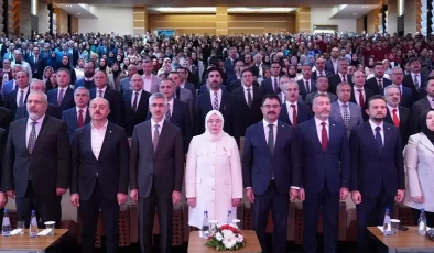 “İmam Hatip Okulları Başarılı Örnekler Sergisi”nin ödül töreni